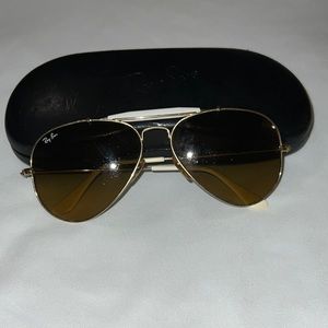 Vintage Ray-Ban Aviator Unisex Sunglasses